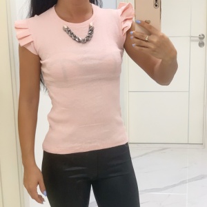 Tricou tip reiat cu volanase roz pudra