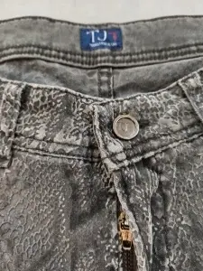 Trussardi Jeans Snake Print Damă – M – Gri - Img 2