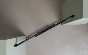 BabyDan FlexiFit sigurnosna ogradica za vrata i stepenice 67–105.5 cm – metalna, zidna montaža,crna - Img 4
