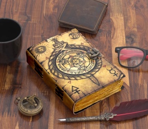 Jurnal Vintage din Piele Grimoire – Model Busolă Antică (Compass) - Img 3