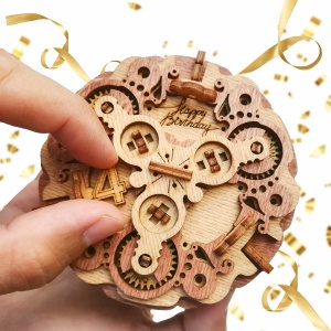 Cutie Puzzle din Lemn "Birthday Cake", 3 Puzzle-uri Logice pentru Deschidere - Img 3