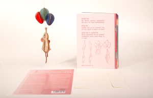 Felicitare 3D Decorativă din Lemn - Șoricelul cu Baloane (Mouse) - Img 4