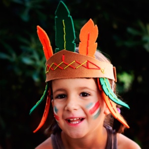 Set DIY de cusut, Coroana de Indian