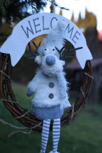 Coroniță din Ratan cu Figurină Festivă și Mesaj „Welcome” - Img 2