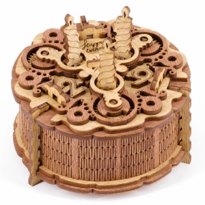 Cutie Puzzle din Lemn "Birthday Cake", 3 Puzzle-uri Logice pentru Deschidere