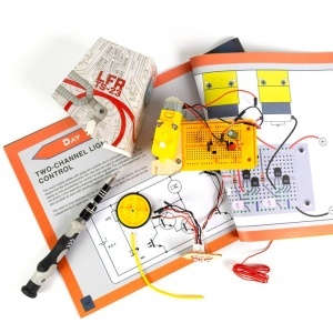 Calendarul Advent de Robotica Continut