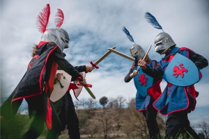 Cască Medievală pentru Copii "Dog Face" cu Vizieră Mobilă - Img 5