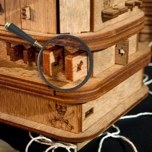 Cluebox Cufărul lui Davy Jones detalii