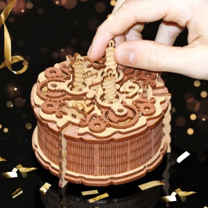 Cutie Puzzle din Lemn "Birthday Cake", 3 Puzzle-uri Logice pentru Deschidere - Img 2