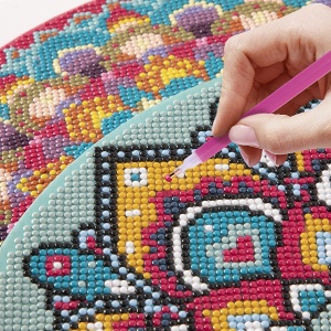 Pictura cu diamante Mandala Creative Craft, diametru canvas 30 cm - Img 6