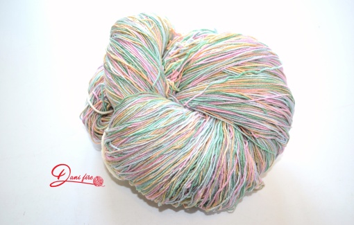 Cod (447) Microfibra elastica, fir de lucrat cu ace de 3 mm, cantitate 489 grame, pret 8.5 lei / 100 grame