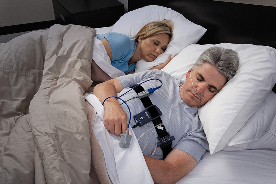 Poligrafie respiratorie sau polisomnografie? Cum se pune diagnosticul de apnee in somn