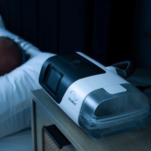 Pachet AutoCPAP ResMed AirSense 11 AutoSet + AirFit N20 + Umidificator + Furtun Incalzit - Img 3