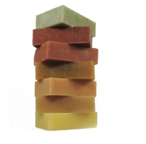Set 7 sapunuri naturale cu uleiuri esentiale Lucille, 7 x 90g - Img 2