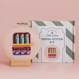 Kit de Broderie in Cruciulițe pe Gherghef - Sardine