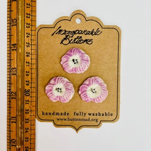 Nasturi Mari Flori de Liliac - Incomparable Buttons