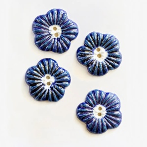 Nasturi Flori Albastre - Incomparable Buttons