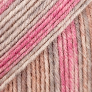 DROPS Fabel Long Print 623 Rose Mist