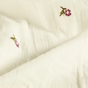 Material Muselină Brodată Flori, 100% bumbac - Off White
