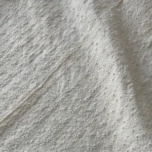 Material Bumbac gofrat Seersucker Brodat - Sue