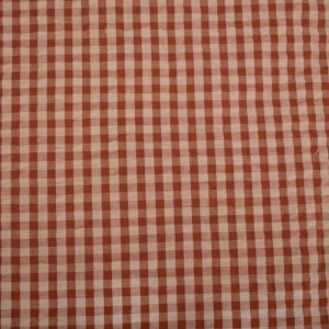 Material Bumbac gofrat Seersucker carouri Vichy - Peach & Cognac