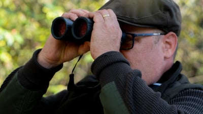 Dacă ar fi mai scump, ar fi și mai bun? Chiar trebuie să cheltuiești o avere pe o optică de calitate?