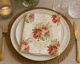 Șervețel decorativ mare de masă Sara Cream