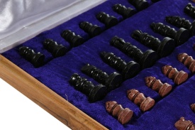 Set de șah elegant în cutie cu figurine - Img 2