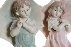 Figurine decorative cu umbrelă băiețel sau fetiță în decor romantic și delicat - Img 2