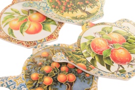 Suport cu decor mediteranean pentru oale din ceramică în formă de ceainic