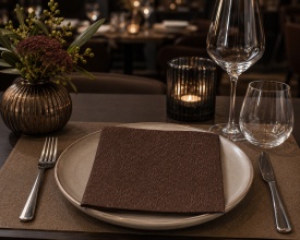 Șervețel decorativ mare de masă Elegance brown