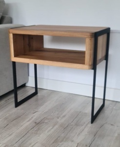 Masuta de living Mavra lemn masiv stejar + metal negru, 62 x 45 x 61 cm