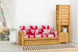 Set mobila living Gold Wood din lemn masiv, canapea tapitata si dulap