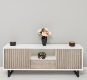 Comoda TV Piannova cu 2 usi si 1 sertar din lemn masiv si mdf alb, 160 x 40 x 60 cm - Img 6