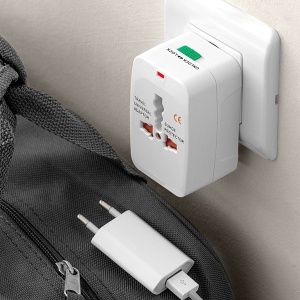 Adaptor universal pentru calatorii, US, UK