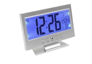 Ceas cu ecran LCD si control vocal