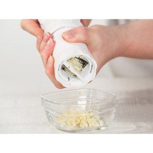 Dispozitiv tocat si maruntit usturoi Garlic Master 3in1 ORIGINAL - Img 2