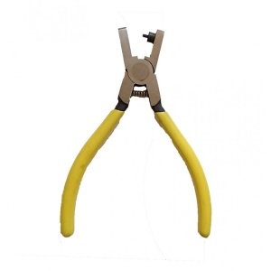 Cleşte perforator pentru brăţări de ceas din piele
