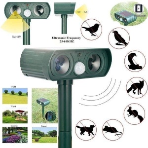 Dispozitiv Solar Animal Repeller solar impotriva daunatorilor