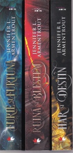 Jennifer L. Armentrout - Seria Trezirea: Furie si furtuna, Ruina si blestem, Har si destin. 3 volume