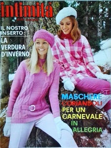 Intimita della famiglia. Maschere coriandoli per un carnevale in allegria. 9 Febraio 1970