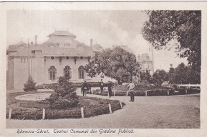 Ramnicu-Sarat. Teatrul Comunal din Gradina Publica. (necirculata)