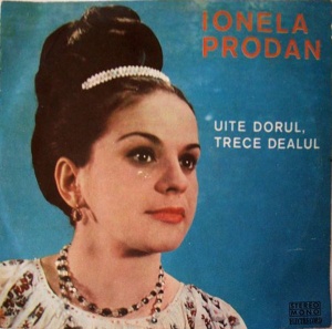 Ionela Prodan – Uite dorul, trece dealul