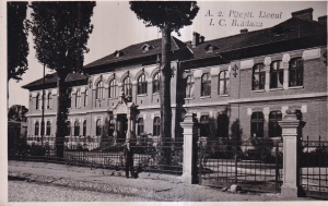 Pitesti. Liceul I. C. Bratianu (scrisa)