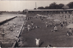 Plaja si Bazinul din Lacul Sarat (necirculata)