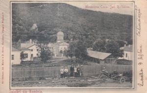 Salutari din Romania. Monastirea Cozia. Jud. R.-Valcea (circa 1900, necirculata)