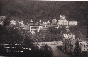 Cazinoul si Vilele din imprejurimi. Slanic Moldova (circulata 1930)