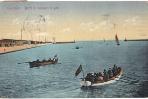 Constanta. Barci cu marinari in port (circulata 1923)