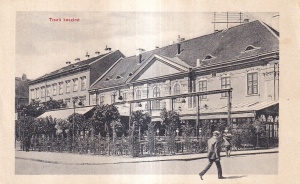 Tiszti kaszino (necirculata) (Copy 1)