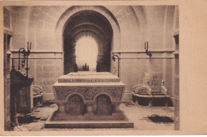 Biserica neamului dela Marasesti. Capela mortuara cu vederea spre intrare (necirculata)